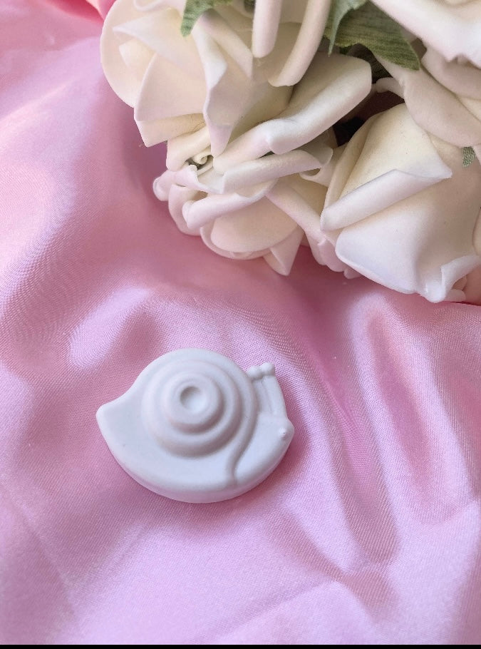 Insect themed Paint your own shapes